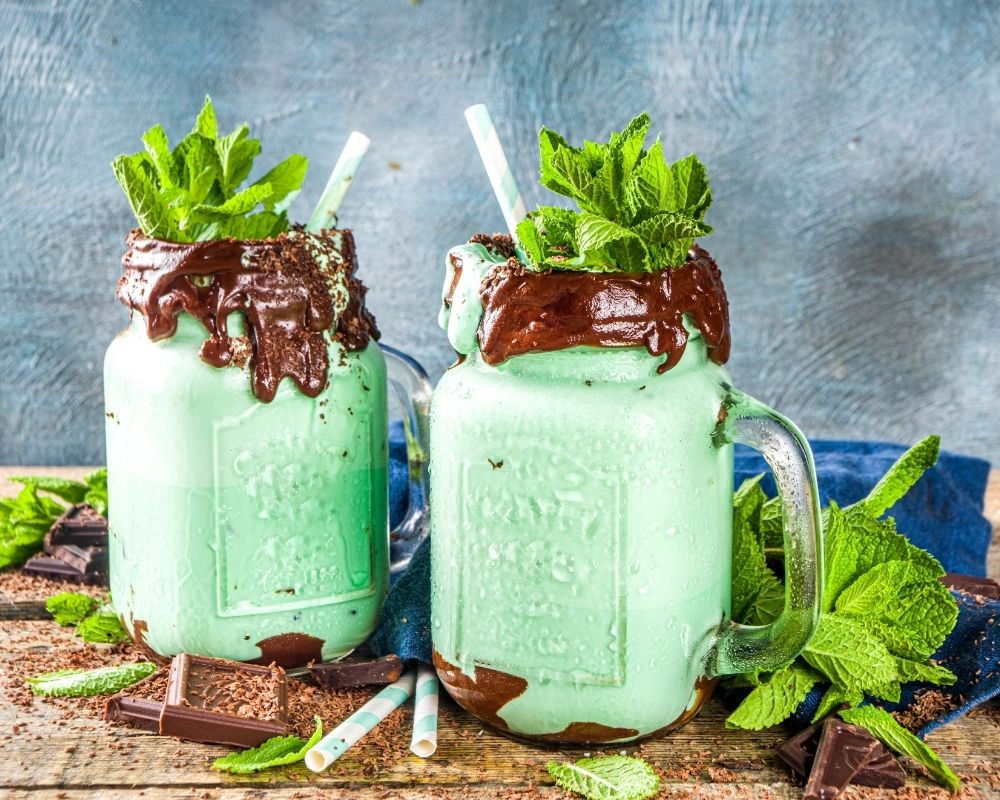 جویدن دانه قهوه؛ عادت عجیب یا فواید پنهان؟!2